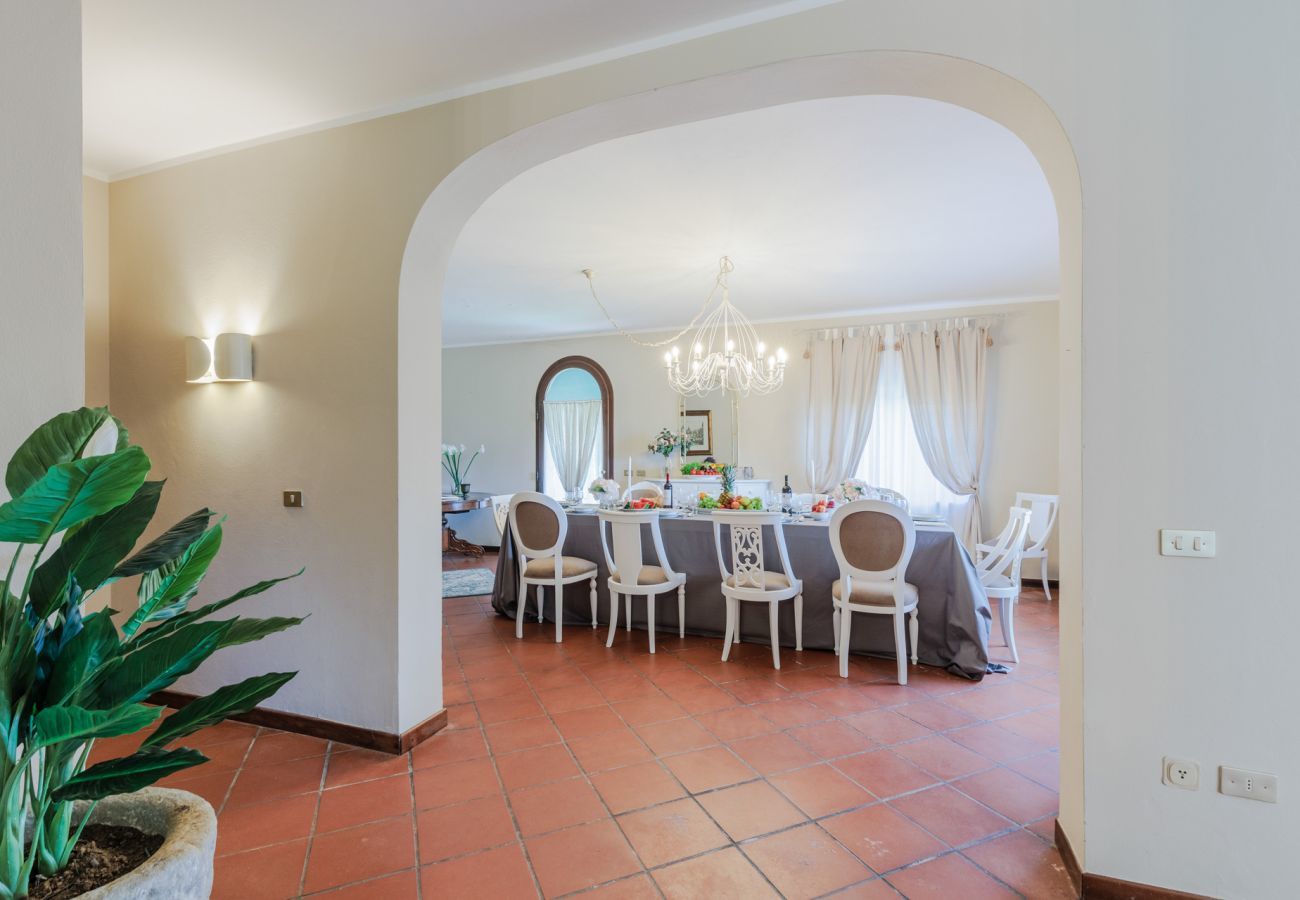 Villa à Bientina - Spacious 6 bedrooms Villa with Private Pool on the Tuscan Hills of Santa Colomba by Pontedera and Bientina