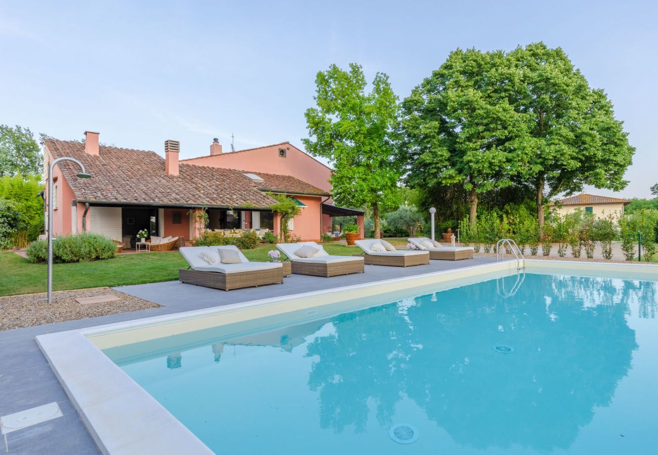 Villa à Bientina - Spacious 6 bedrooms Villa with Private Pool on the Tuscan Hills of Santa Colomba by Pontedera and Bientina