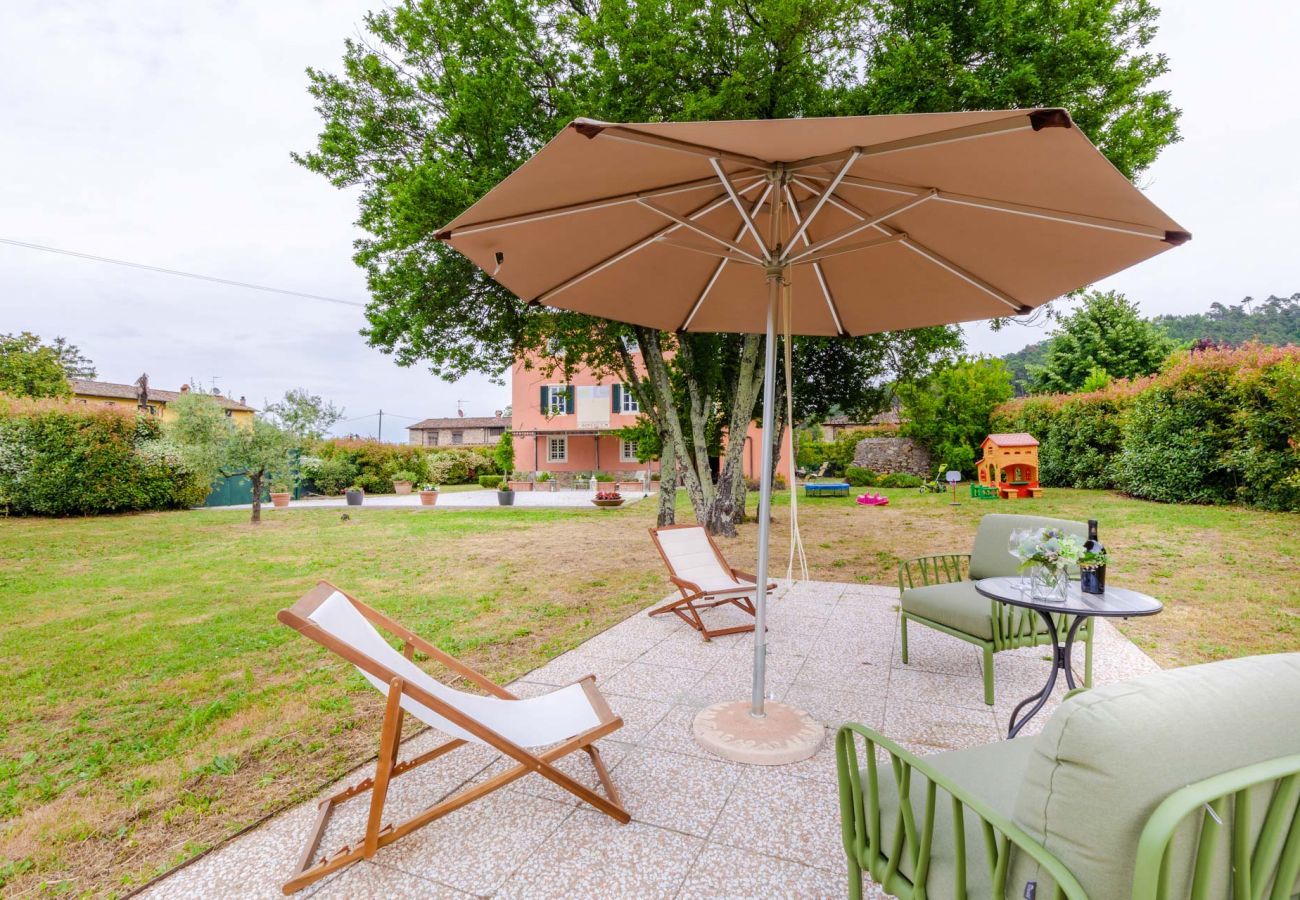 Villa à Badia Cantignano - Simple Genuine 4 bedrooms Farmhouse with Private Garden