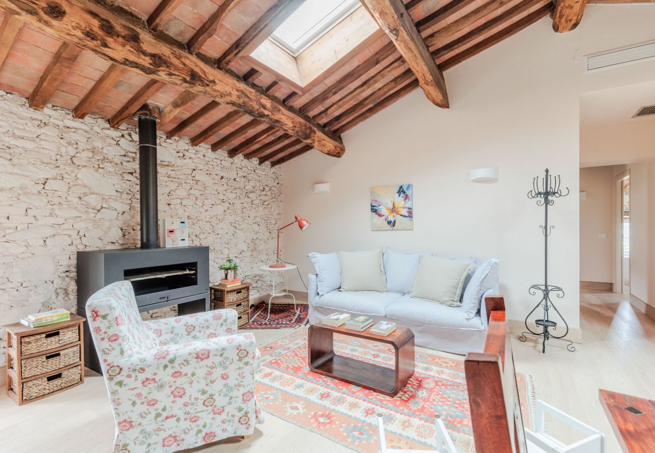 Villa à Badia Cantignano - Simple Genuine 4 bedrooms Farmhouse with Private Garden