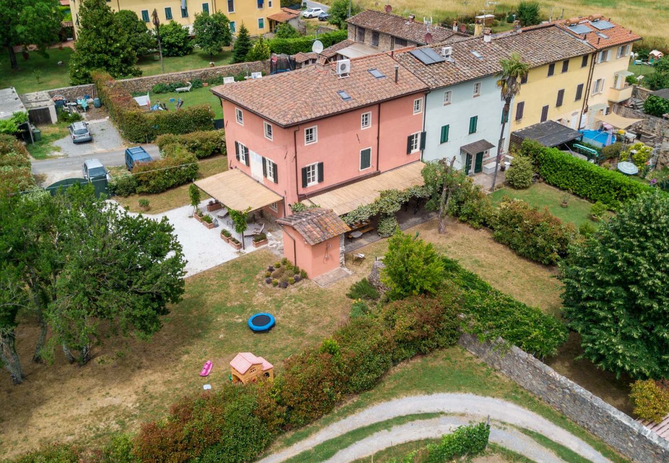 Villa à Badia Cantignano - Simple Genuine 4 bedrooms Farmhouse with Private Garden