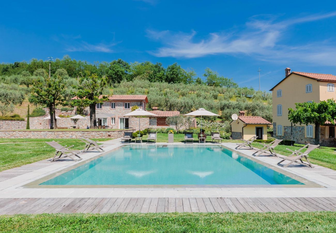 Villa à San Ginese - Nonno Giulivo Farmhouse, a Modern Hidden Tuscan Sanctuary with Private Pool