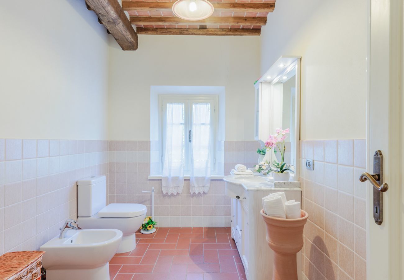 Villa à Lucques - Villa Dondolino, a Stylish Farmhouse with Private Pool close to Lucca and the Beach