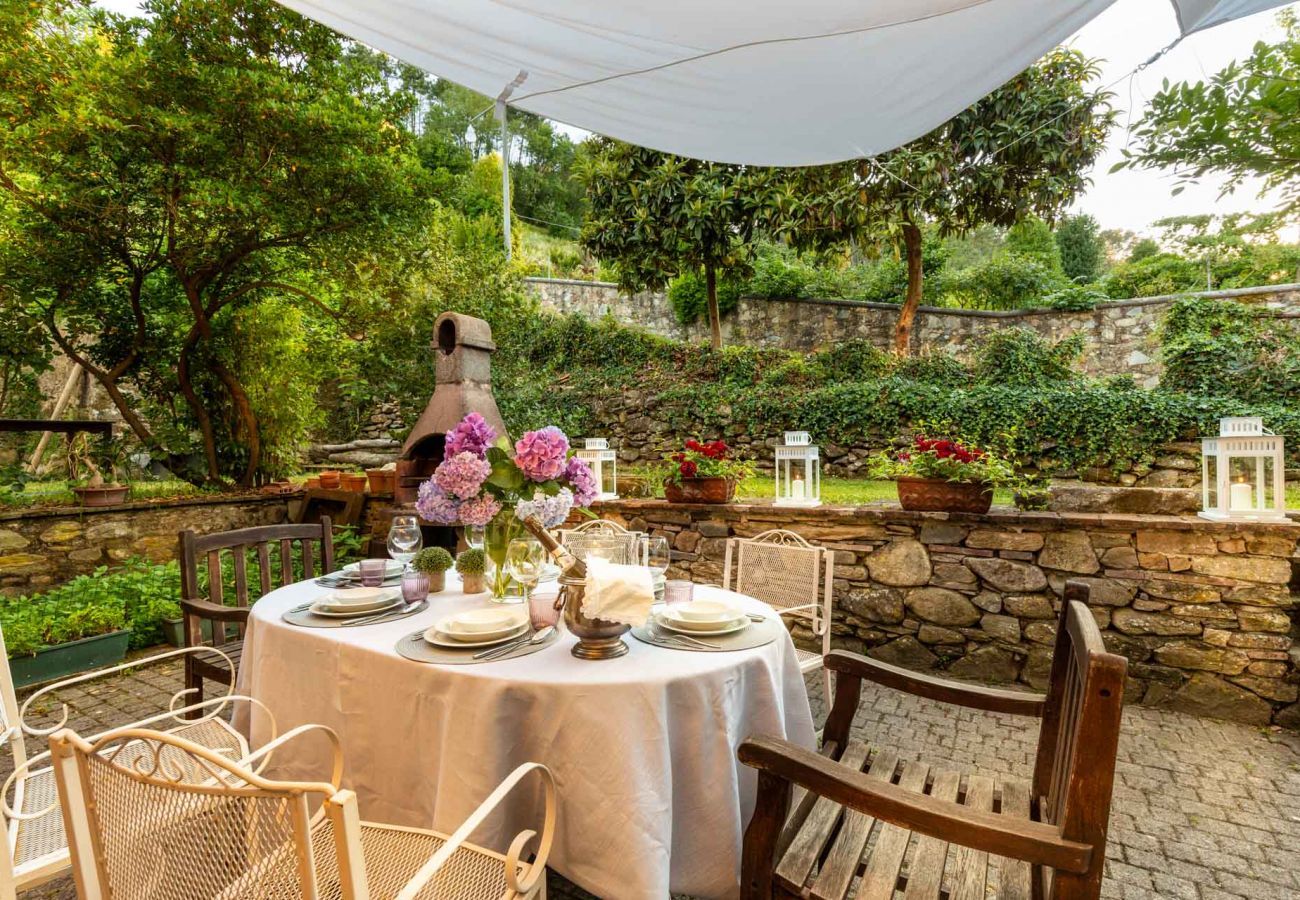 Villa à Capannori - Villa Ester, a Stylish Farmhouse with Pool on the Hills by Lucca