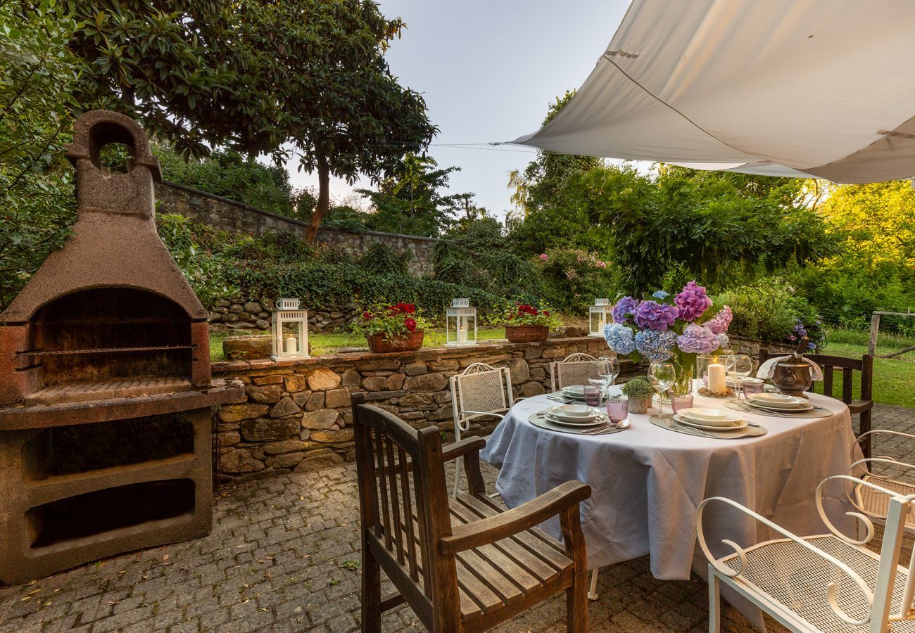 Villa à Capannori - Villa Ester, a Stylish Farmhouse with Pool on the Hills by Lucca