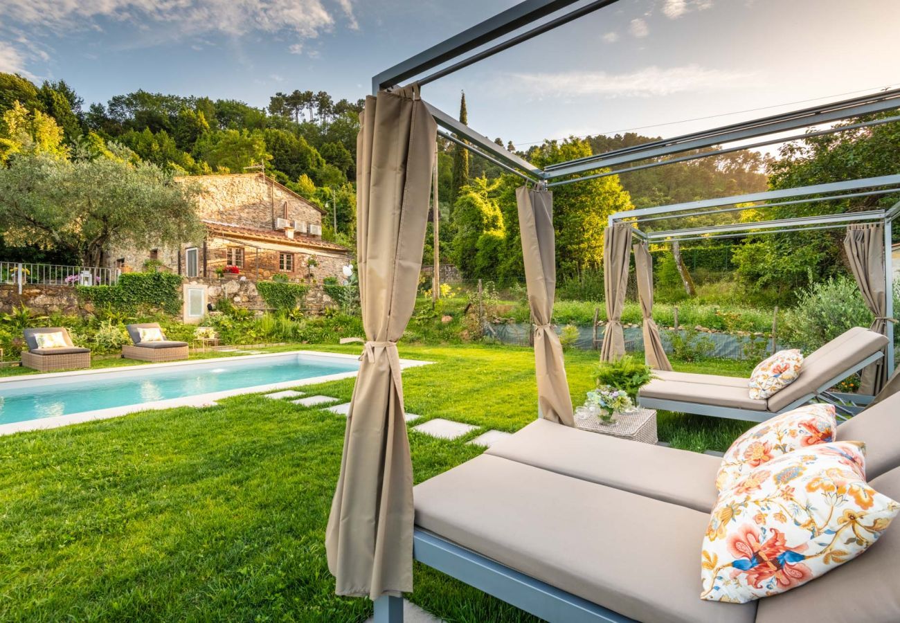 Villa à Capannori - Villa Ester, a Stylish Farmhouse with Pool on the Hills by Lucca