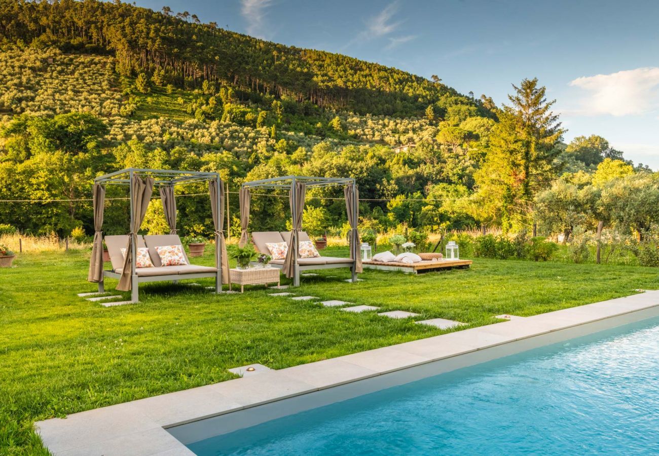 Villa à Capannori - Villa Ester, a Stylish Farmhouse with Pool on the Hills by Lucca