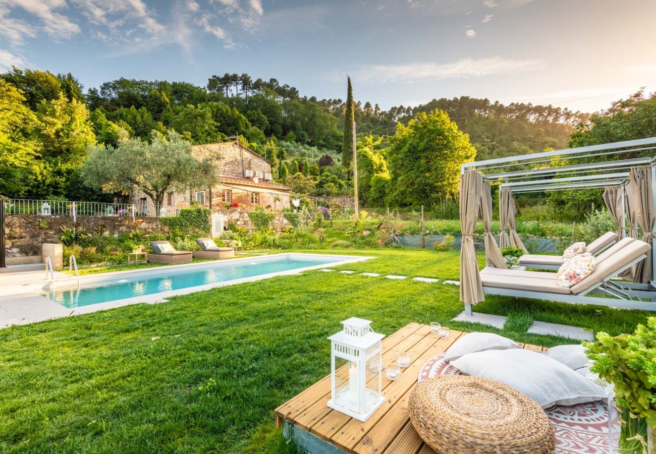 Villa à Capannori - Villa Ester, a Stylish Farmhouse with Pool on the Hills by Lucca