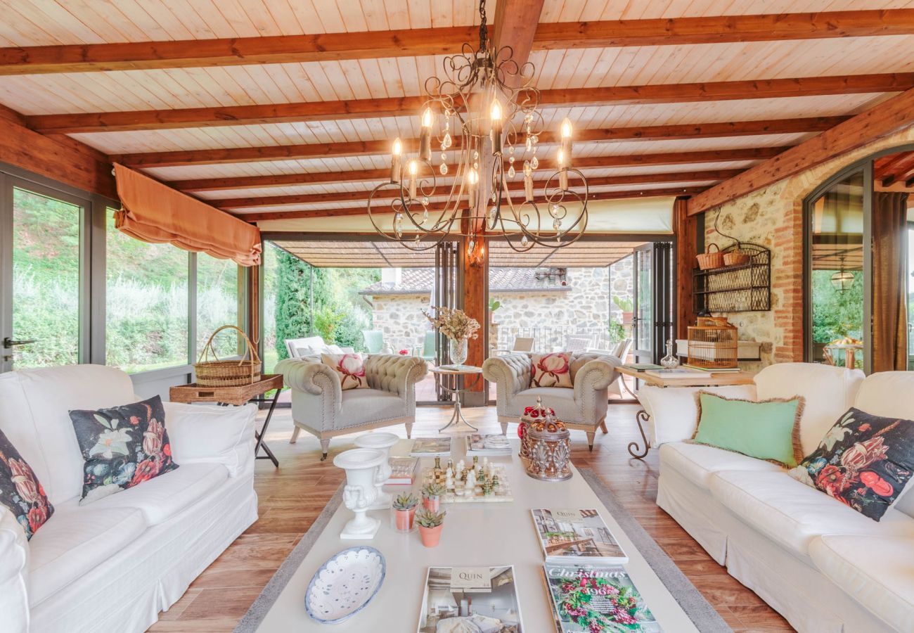 Villa à Lamporecchio - Villa Veranda with shared Pool in a Borgo