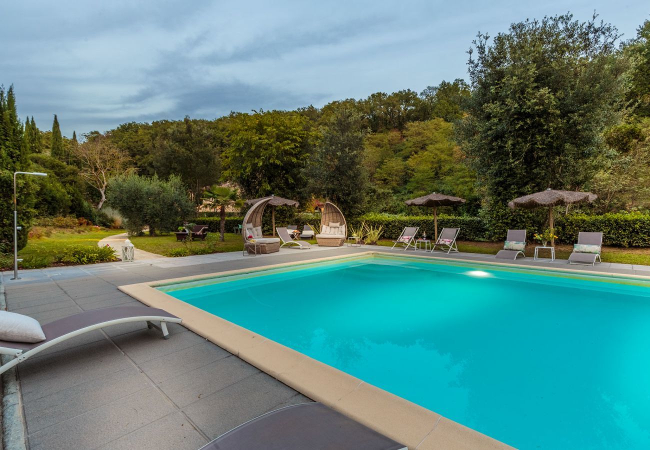 Villa à Lamporecchio - Villa Veranda with shared Pool in a Borgo