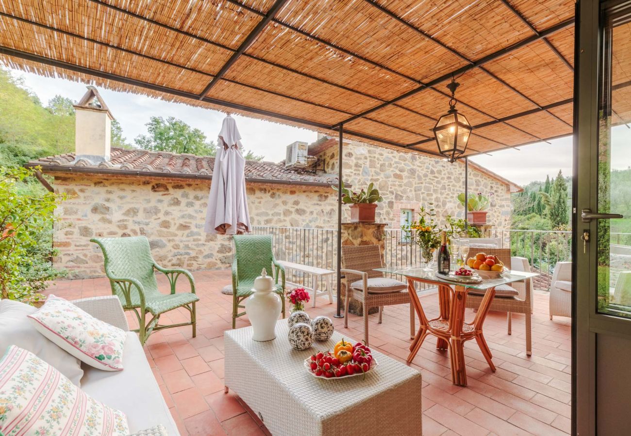 Villa à Lamporecchio - Villa Veranda with shared Pool in a Borgo