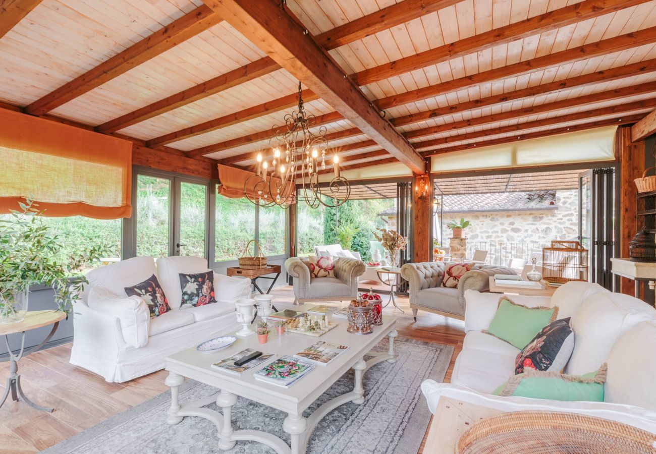 Villa à Lamporecchio - Villa Veranda with shared Pool in a Borgo