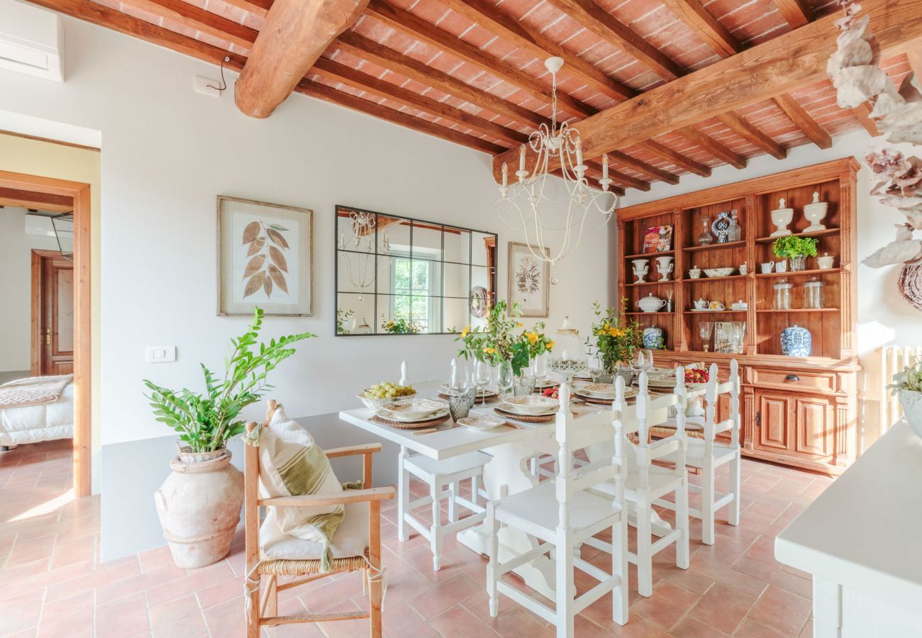 Villa à Lamporecchio - Villa Veranda with shared Pool in a Borgo