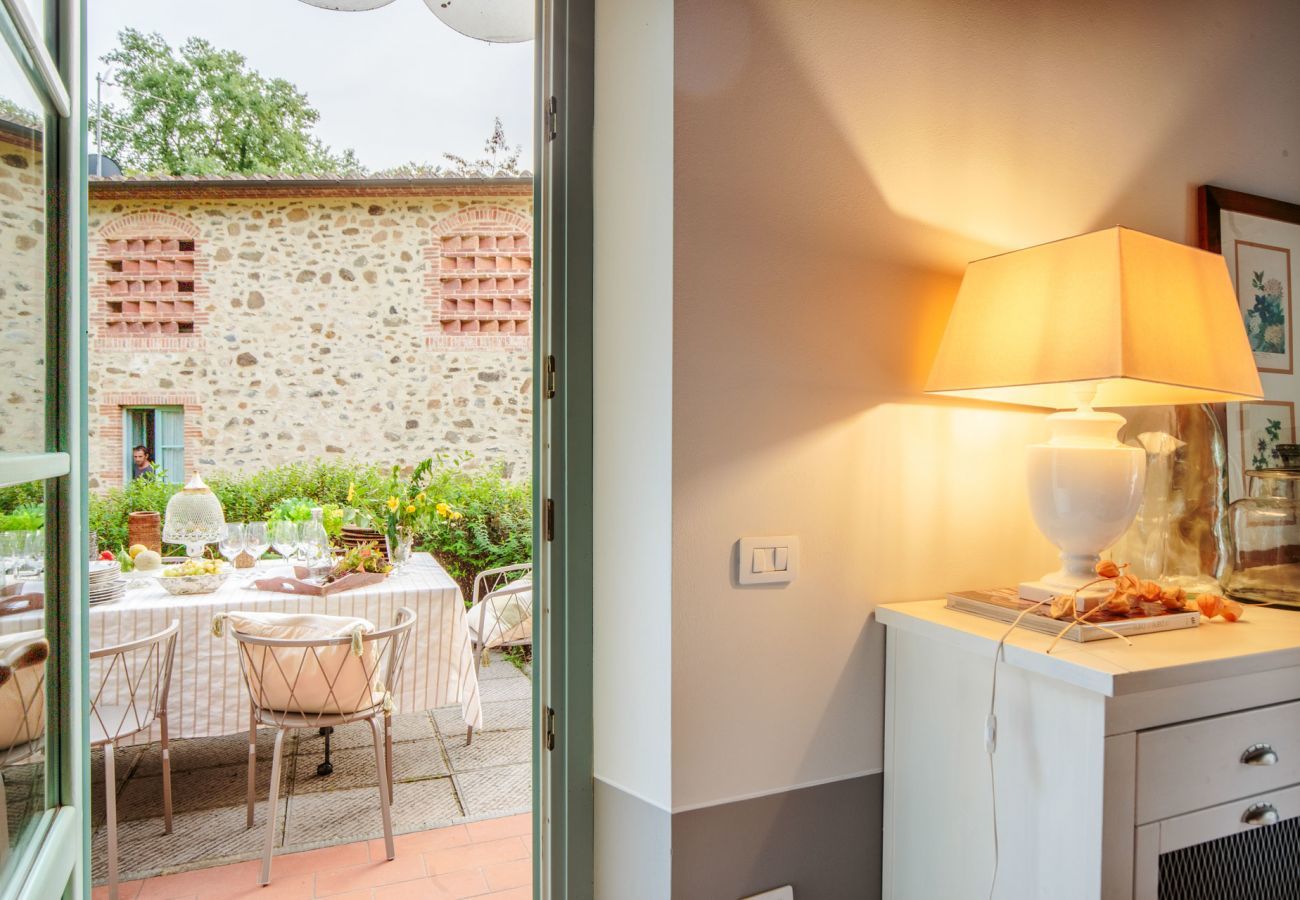 Villa à Lamporecchio - Villa Veranda with shared Pool in a Borgo