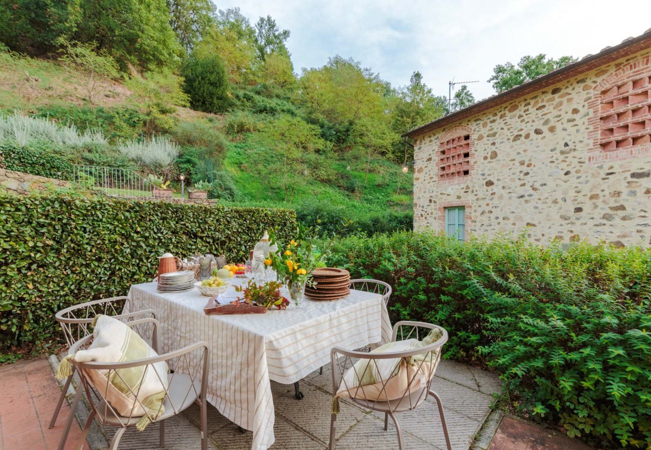 Villa à Lamporecchio - Villa Veranda with shared Pool in a Borgo