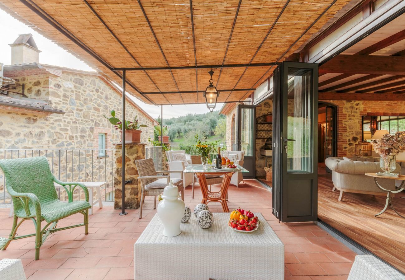 Villa à Lamporecchio - Villa Veranda with shared Pool in a Borgo