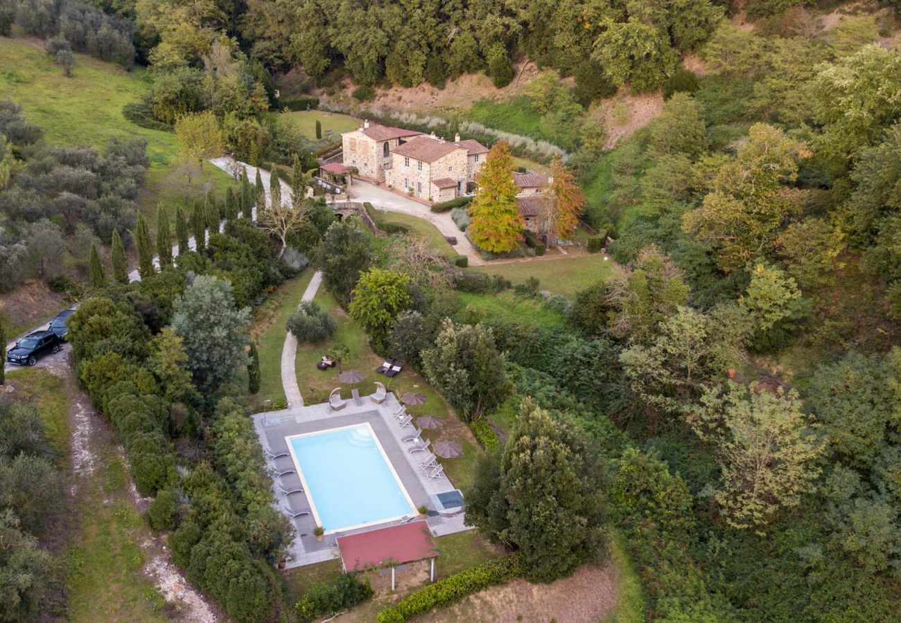 Villa à Lamporecchio - Villa Veranda with shared Pool in a Borgo