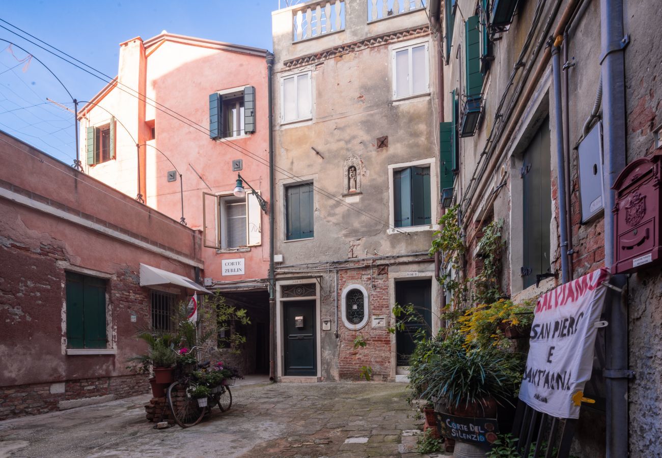 Appartement à Venise - San Pietro Cozy Studio R&R