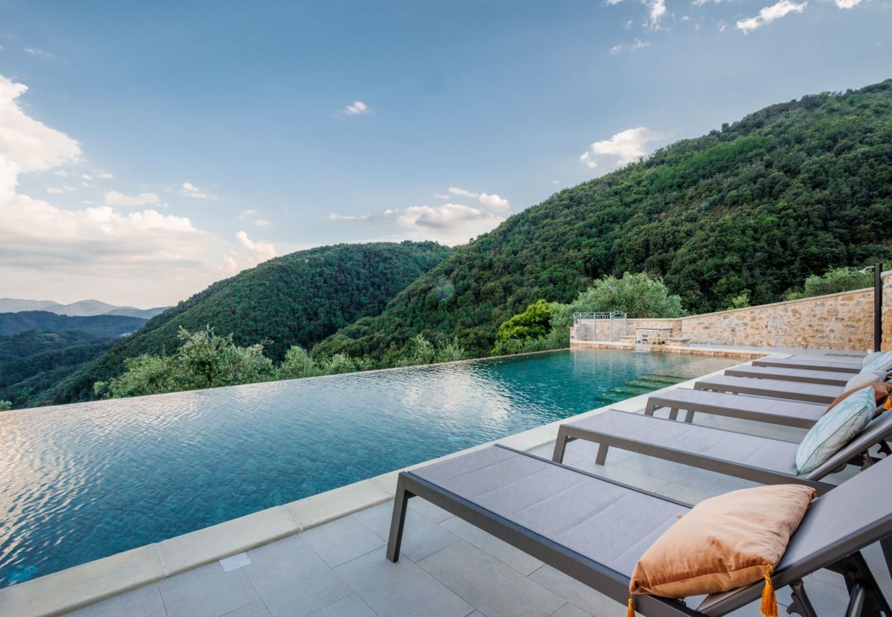 Villa à Pescaglia - Villa Grema, a Farmhouse with Private Infinity Pool between Lucca and the Beach