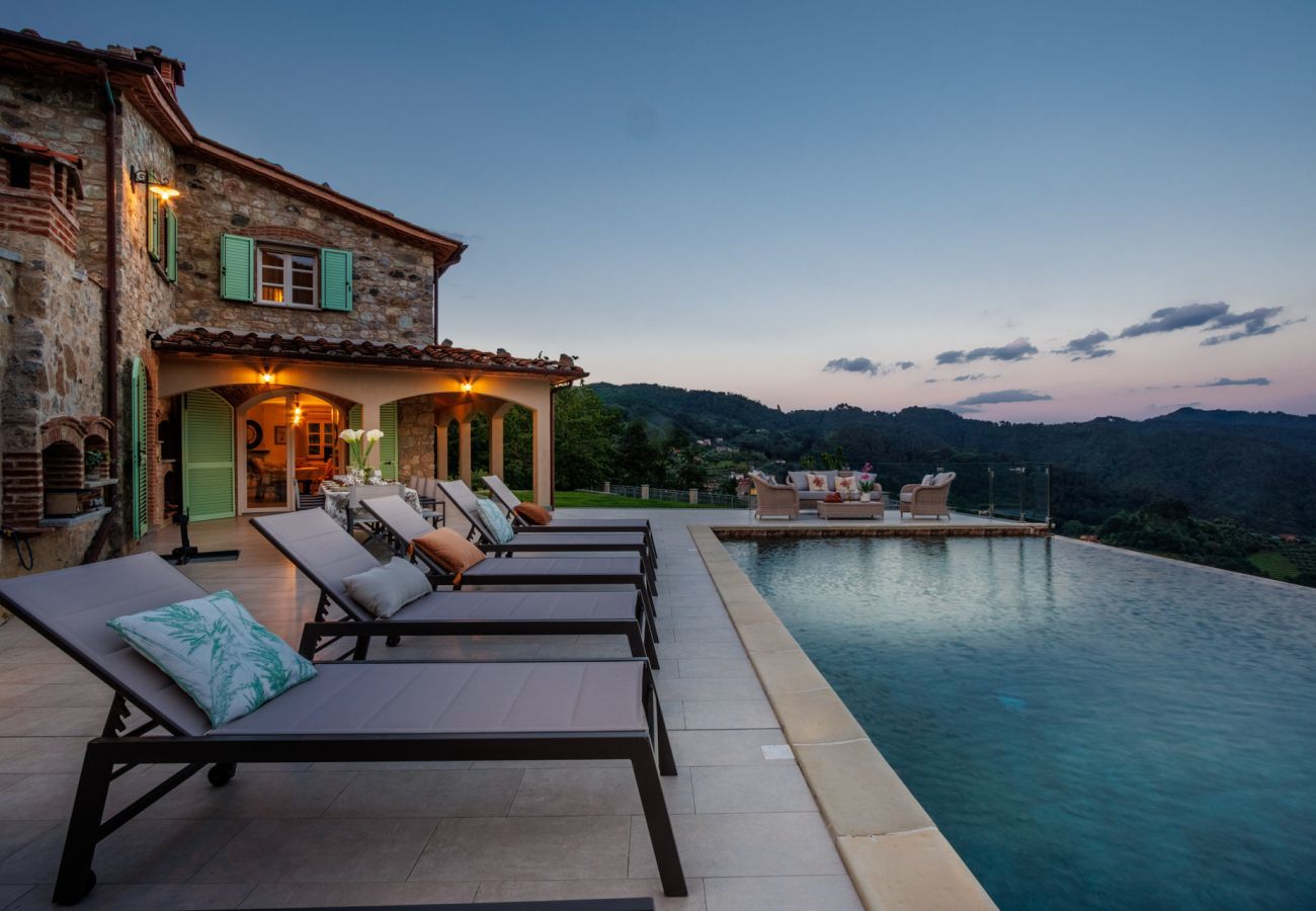 Villa à Pescaglia - Villa Grema, a Farmhouse with Private Infinity Pool between Lucca and the Beach