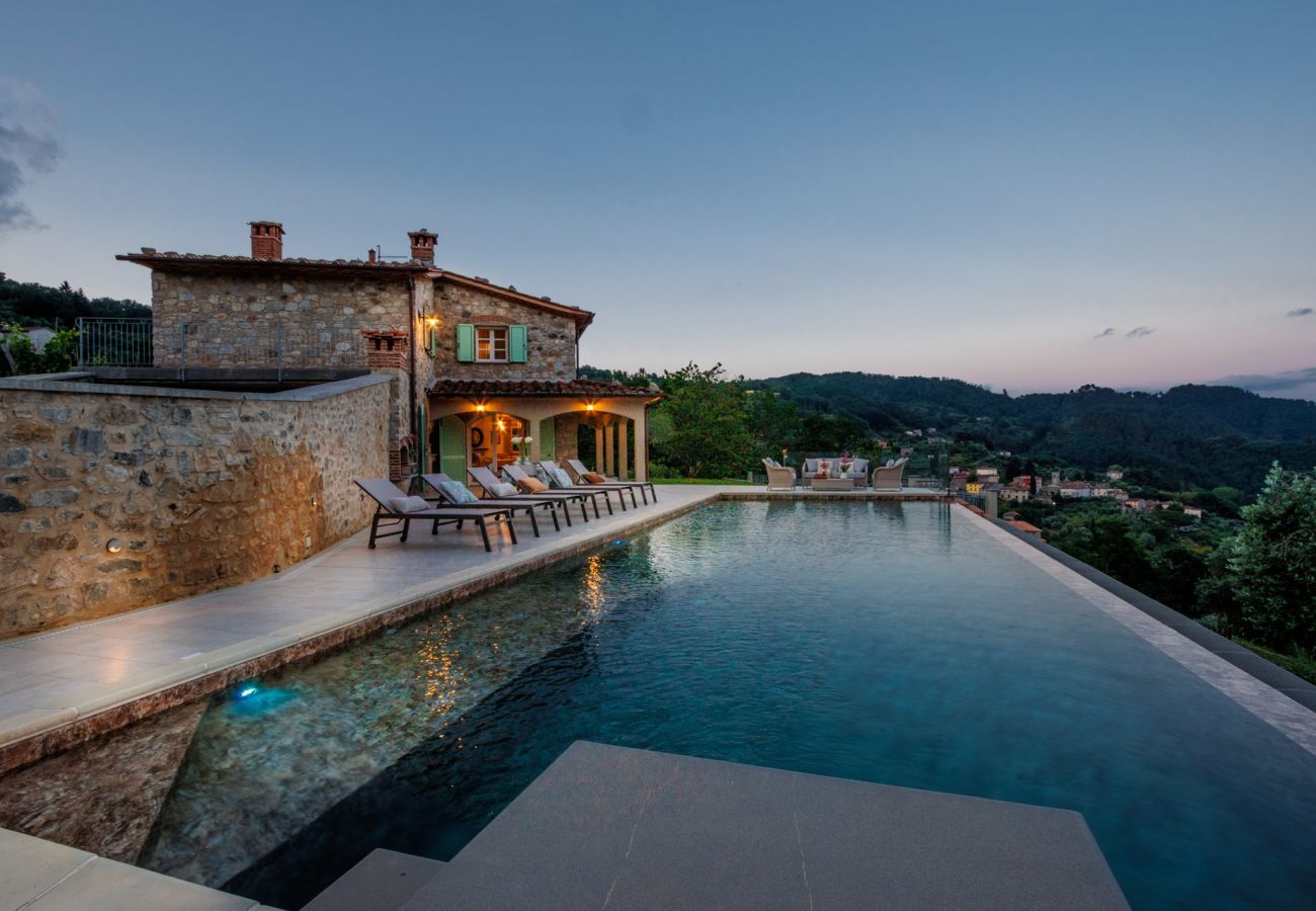 Villa à Pescaglia - Villa Grema, a Farmhouse with Private Infinity Pool between Lucca and the Beach