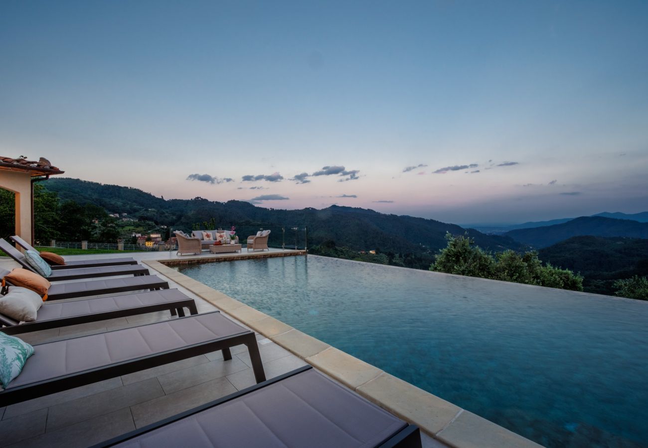 Villa à Pescaglia - Villa Grema, a Farmhouse with Private Infinity Pool between Lucca and the Beach