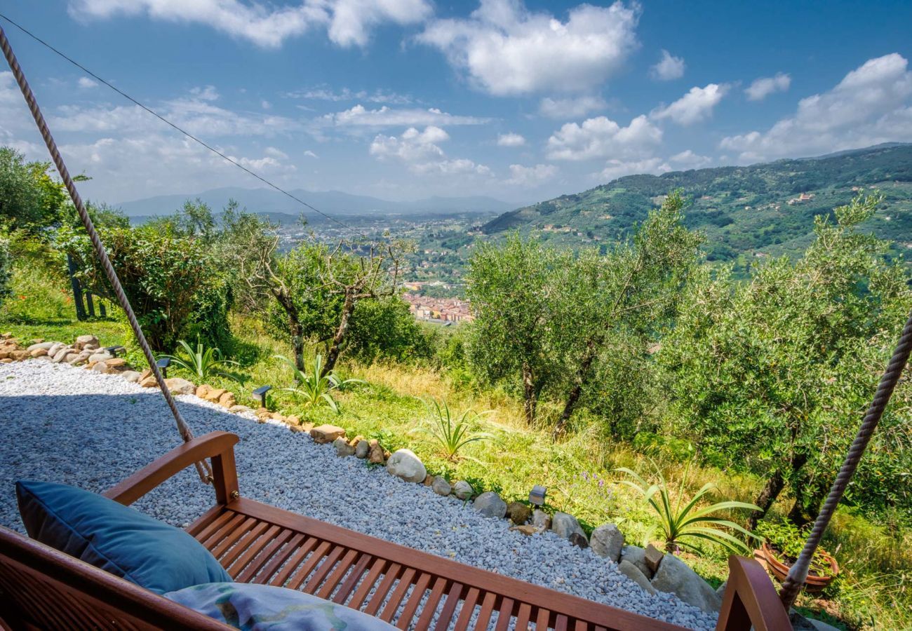 Villa à Pescia - Sospirata Farmhouse, luxury 2 bedrooms villa with Amazing Views on the Rolling Hills of Pescia