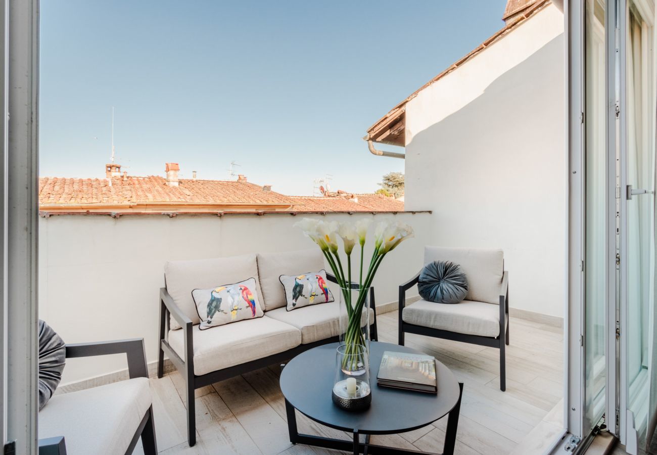 Appartement à Lucques - Casa Marta, Luxury 2 Bedrooms Apartment with Terrace Inside the Walls of Lucca