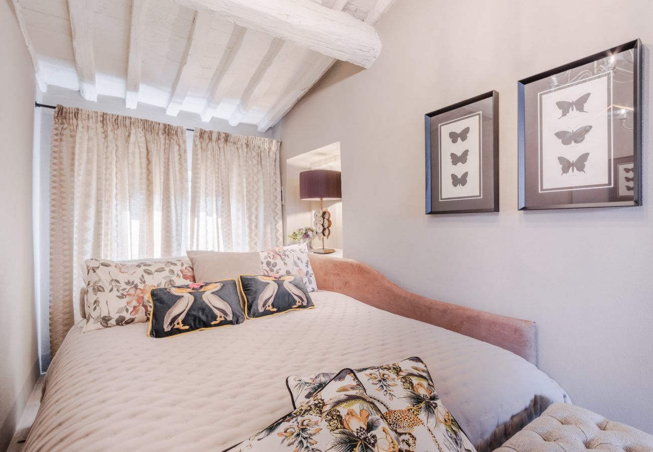 Appartement à Lucques - Casa Marta, Luxury 2 Bedrooms Apartment with Terrace Inside the Walls of Lucca