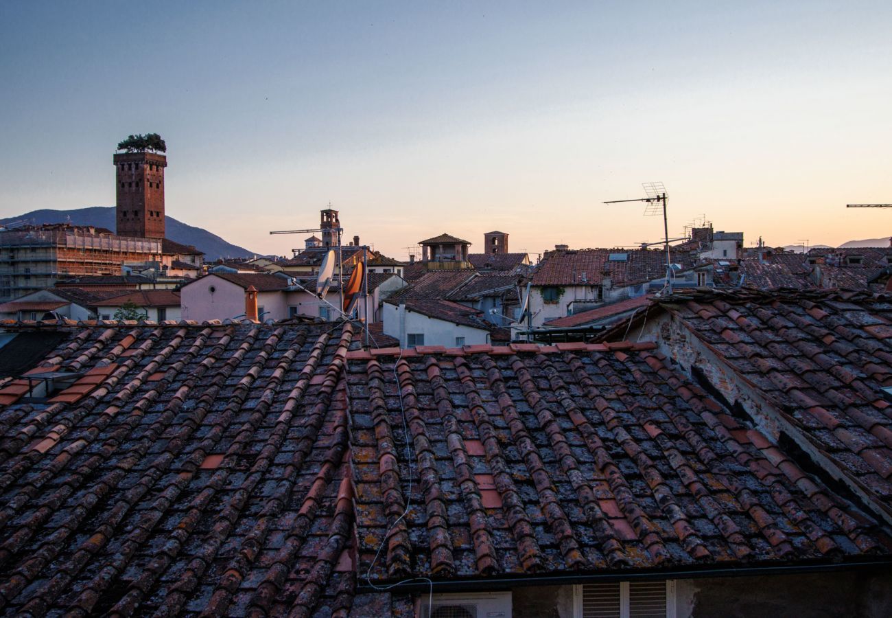 Appartement à Lucques - Casa Marta, Luxury 2 Bedrooms Apartment with Terrace Inside the Walls of Lucca