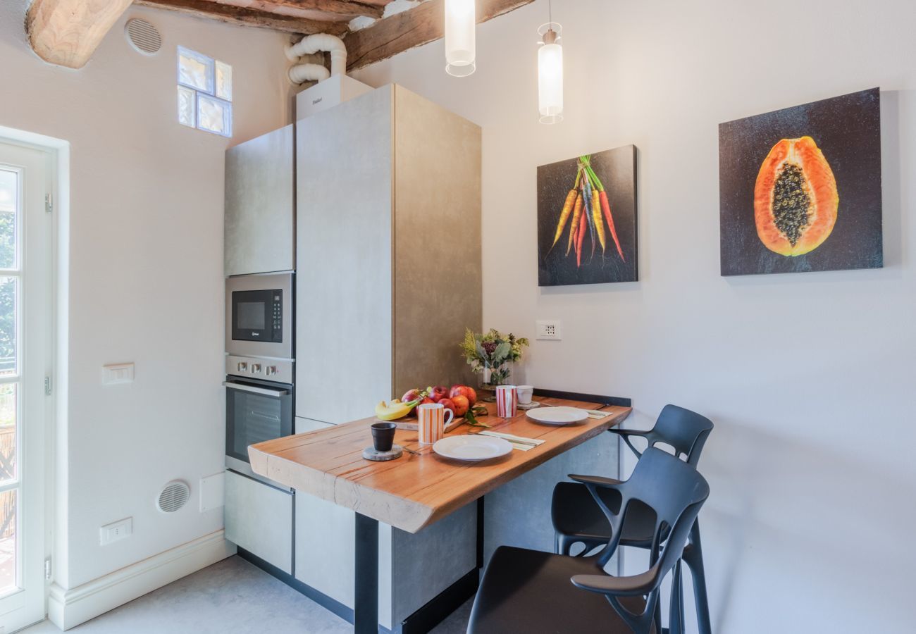 Appartement à Lucques - Casa Ledesma, modern apartment for 4 guests with balcony inside the walls of Lucca