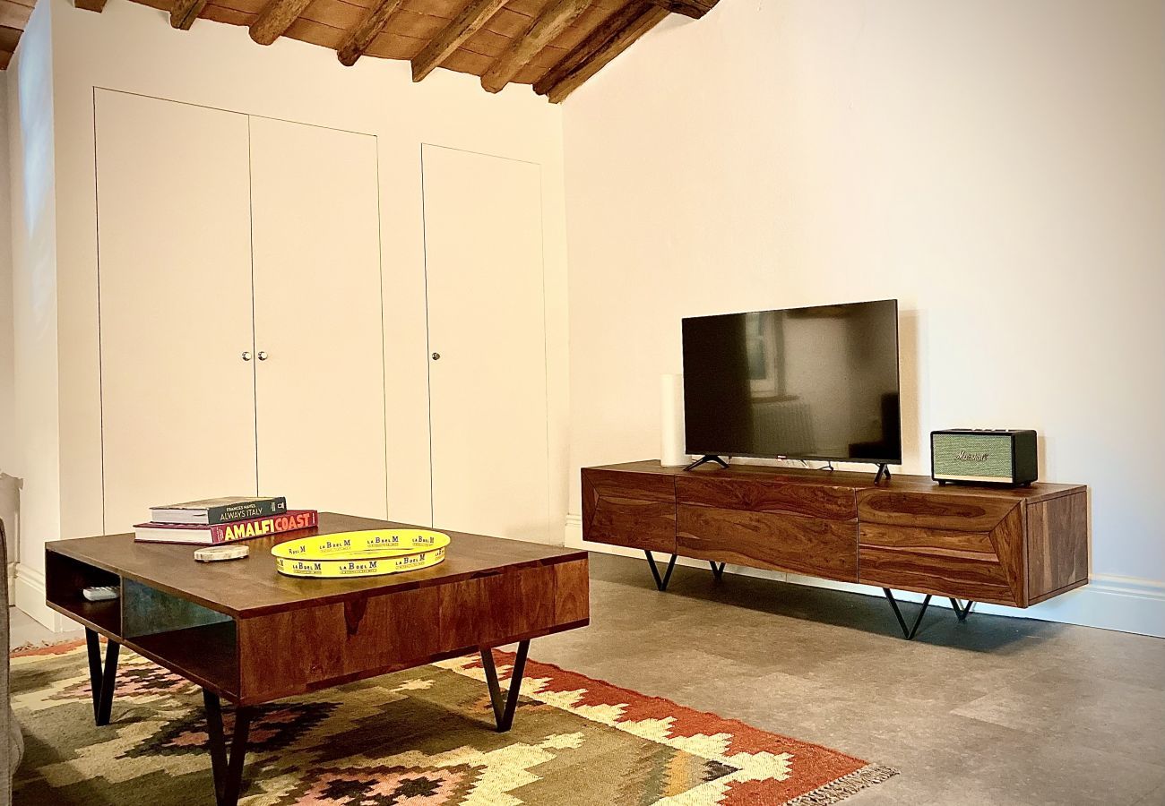 Appartement à Lucques - Casa Ledesma, modern apartment for 4 guests with balcony inside the walls of Lucca