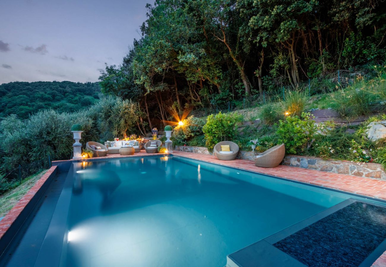 Villa à San Concordio di Moriano - Villa Lina, Luxury Farmhouse with Pool and Amazing View close to Lucca Town Centre