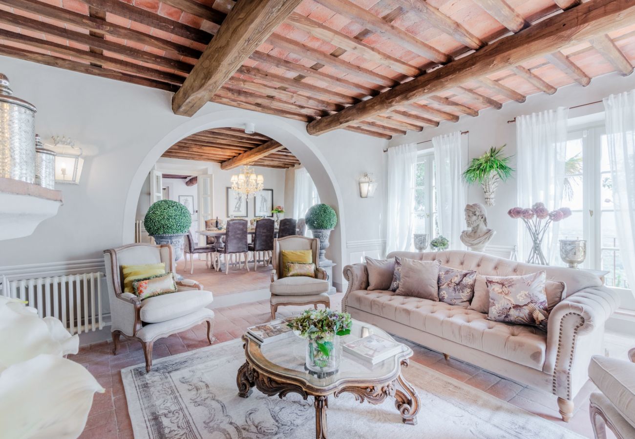 Villa à San Concordio di Moriano - Villa Lina, Luxury Farmhouse with Pool and Amazing View close to Lucca Town Centre