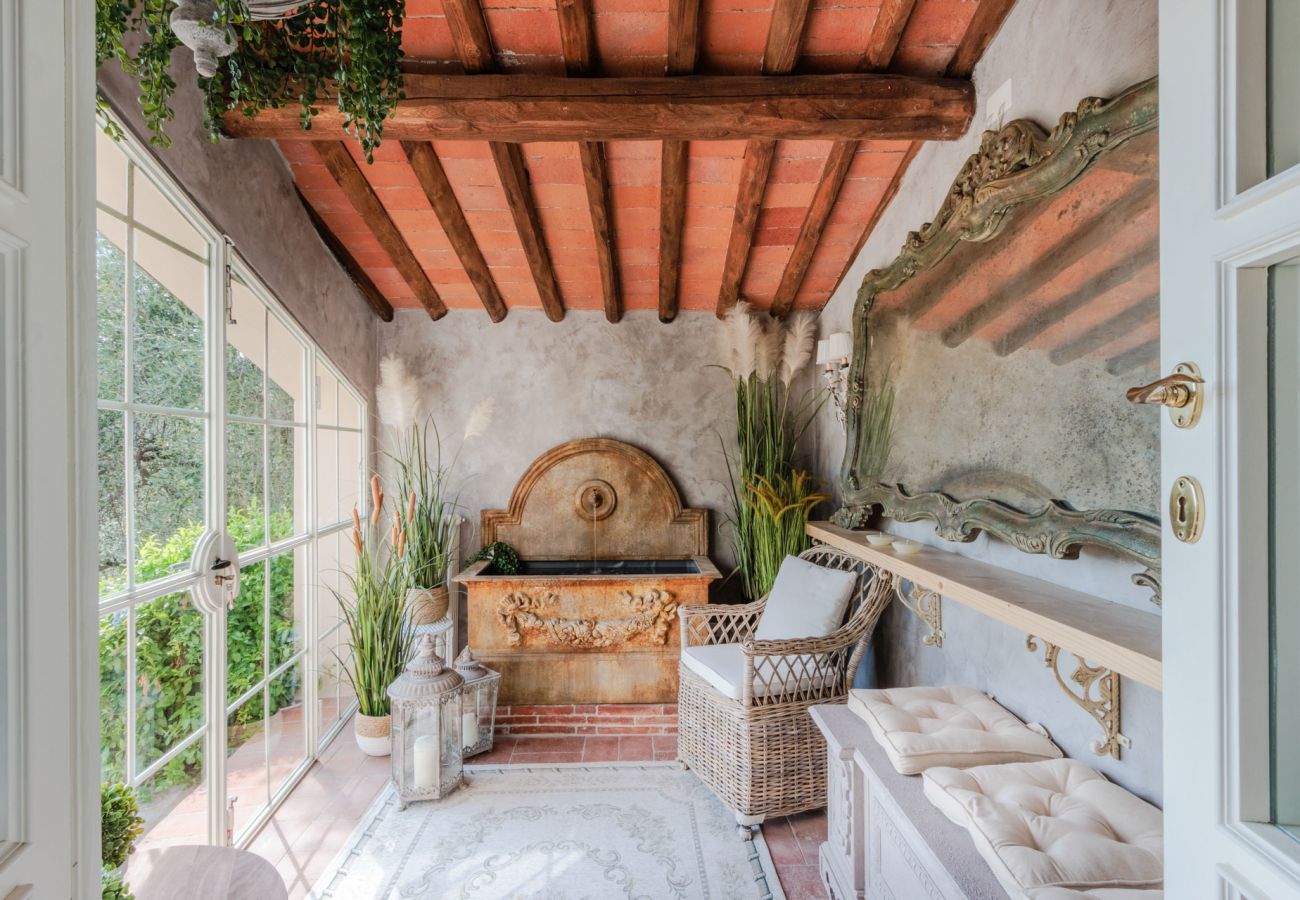 Villa à San Concordio di Moriano - Villa Lina, Luxury Farmhouse with Pool and Amazing View close to Lucca Town Centre