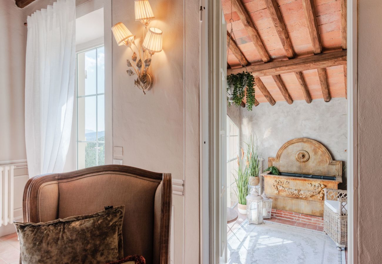 Villa à San Concordio di Moriano - Villa Lina, Luxury Farmhouse with Pool and Amazing View close to Lucca Town Centre