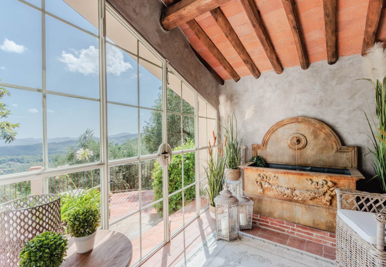 Villa à San Concordio di Moriano - Villa Lina, Luxury Farmhouse with Pool and Amazing View close to Lucca Town Centre