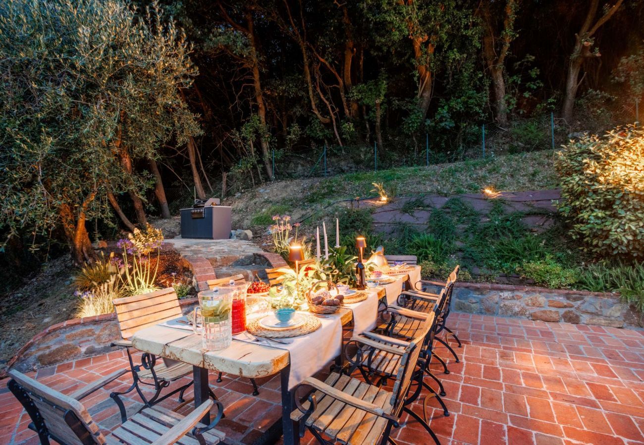 Villa à San Concordio di Moriano - Villa Lina, Luxury Farmhouse with Pool and Amazing View close to Lucca Town Centre