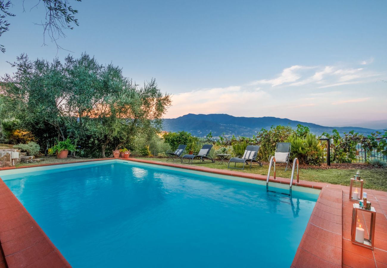 Villa à Lucques - Villa Debby, 2 bedrooms Farmhouse with Pool on the Hills of Lucca