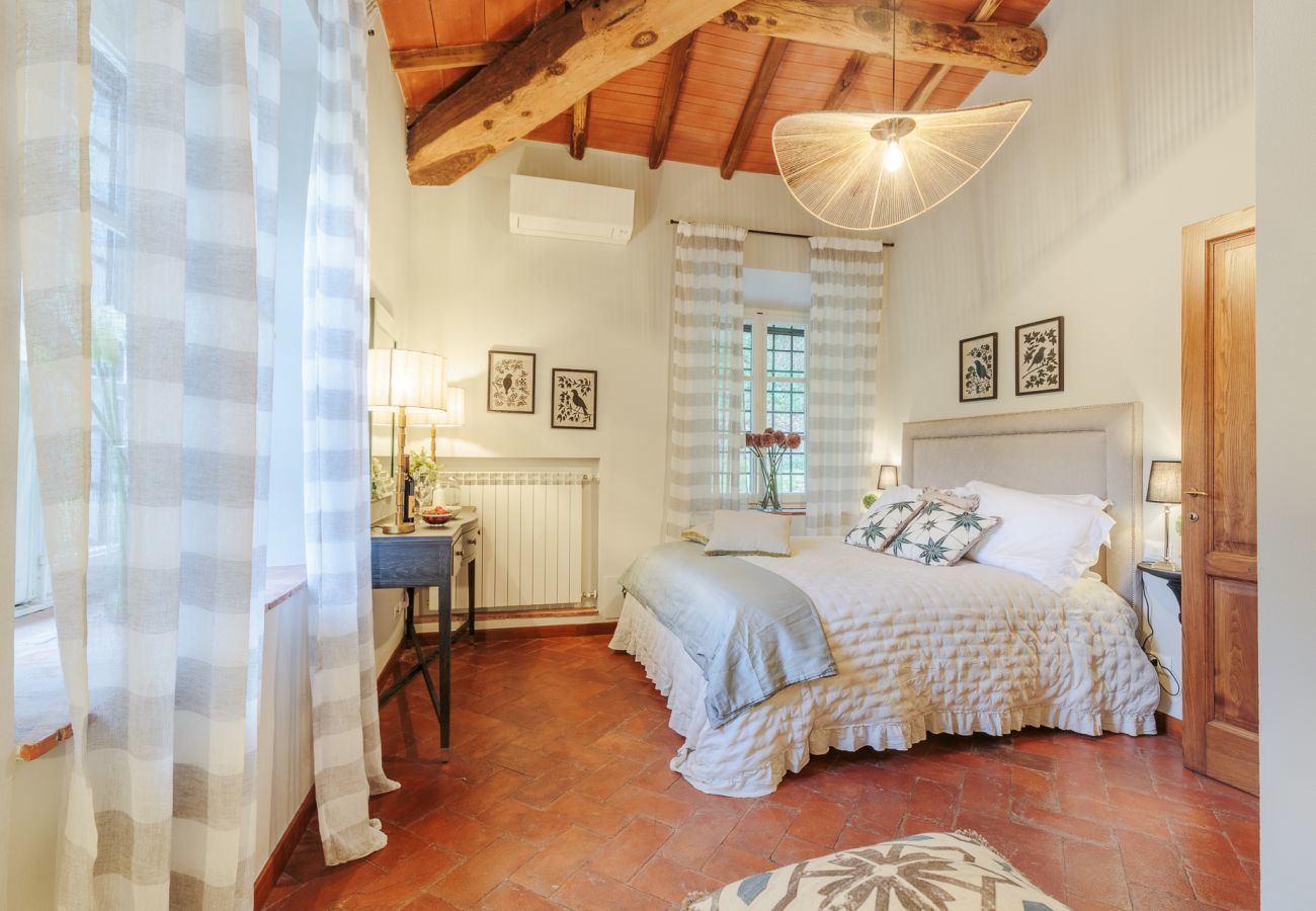 Villa à San Macario In Piano - The Tuscan Mill Farmhouse: Where Timeless Charm Meets Modern Tranquility