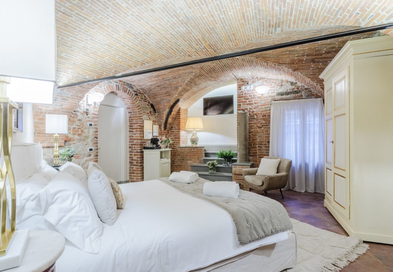 Appartement à Lucques - The Lucca Heritage Retreat, a Spacious Home with Outdoor inside the Walls of Lucca