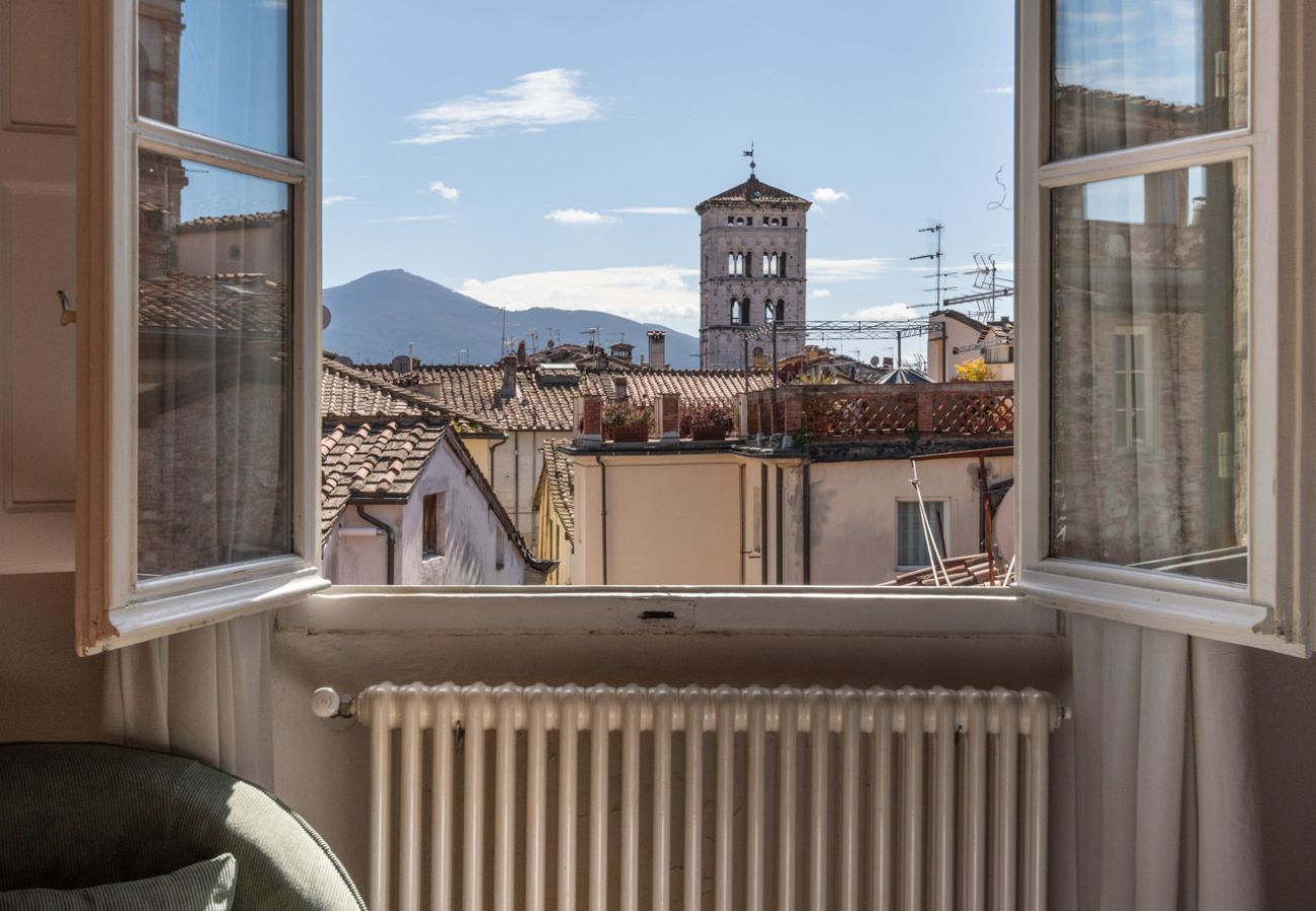 Appartement à Lucques - Modern Panoramic Penthouse with Elevator inside the Walls of Lucca