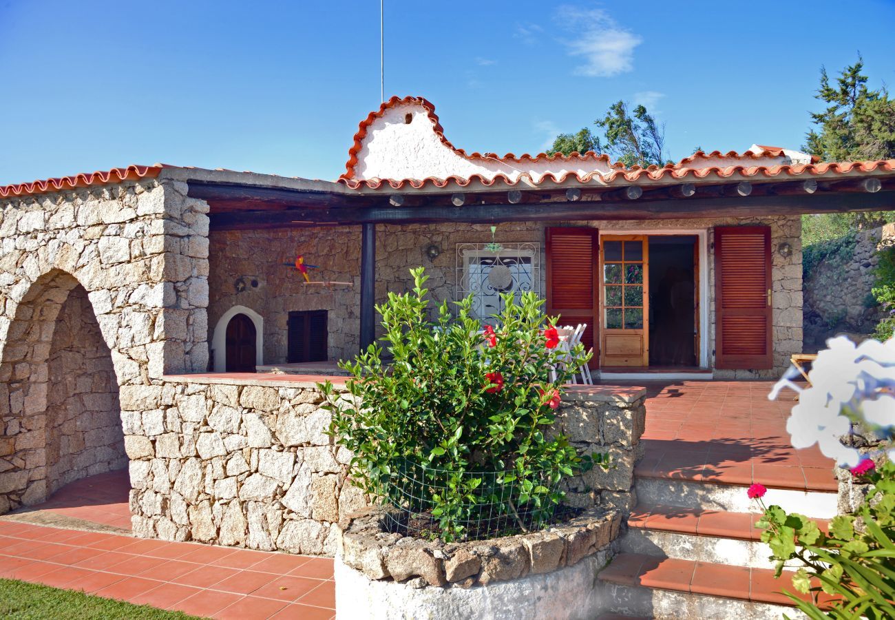 Villa à Palau - Villa Ibiscus - Maison traditionnelle de Porto Raphael avec vue mer