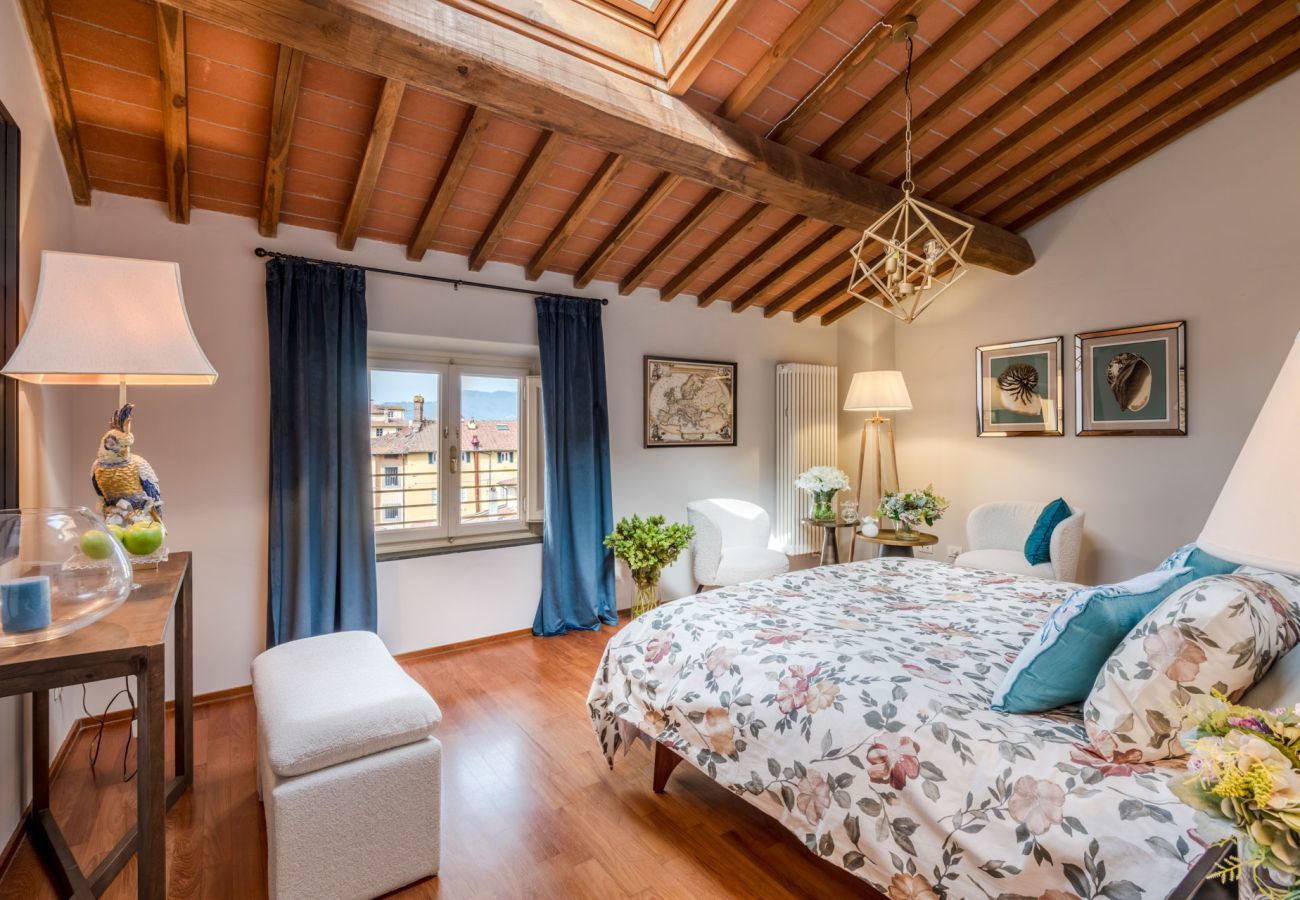 Appartement à Lucques - De Nobili Penthouse, Luxury Apartment with Elevator inside the Walls of Lucca