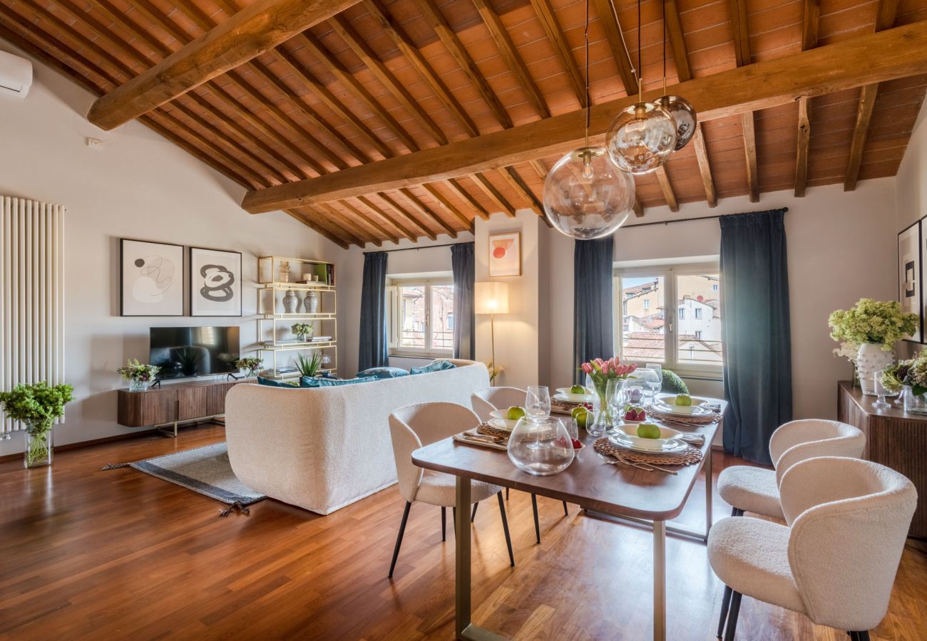 Appartement à Lucques - De Nobili Penthouse, Luxury Apartment with Elevator inside the Walls of Lucca