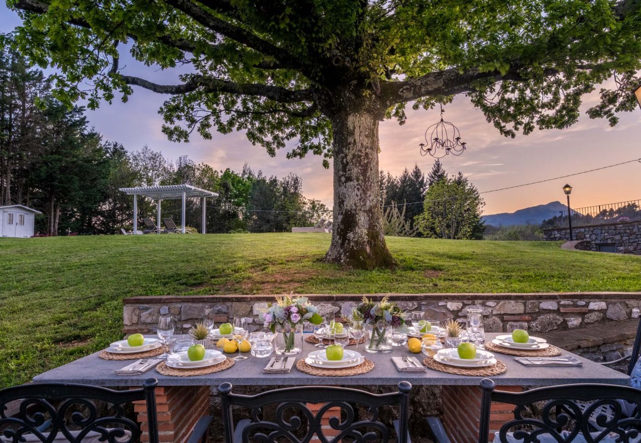 Villa à Pescaglia - Charming Farmhouse with Private Pool and View in Lucca