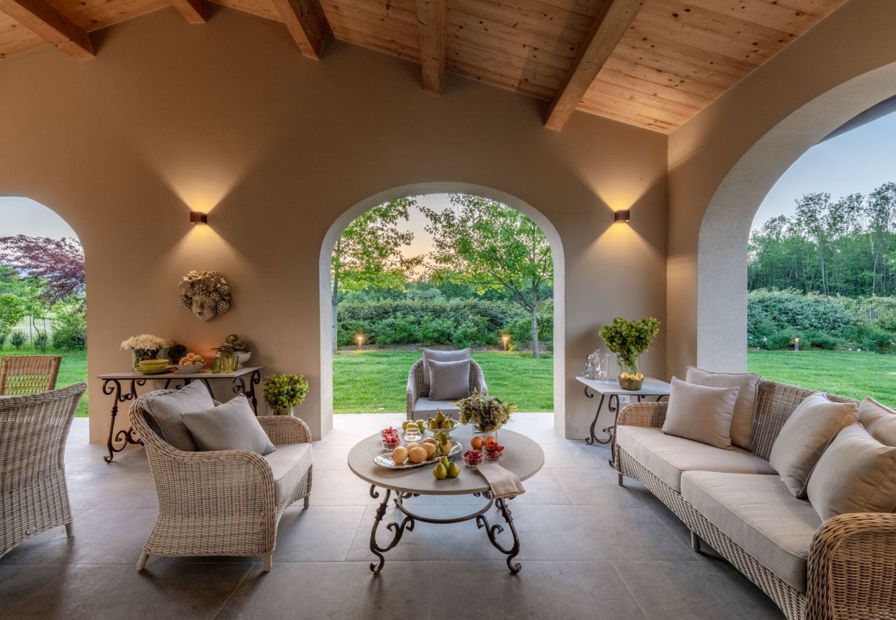 Villa à Orentano - Villa del Nonno, Luxury Tuscan Farmhouse with Private Pool close to Lucca, Pisa and Florence