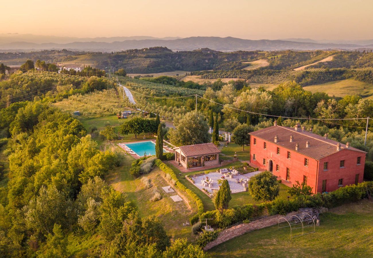 Villa à San Miniato - Villa San Miniato Corniano: Iconic 5 Bedrooms Farmhouse with Pool