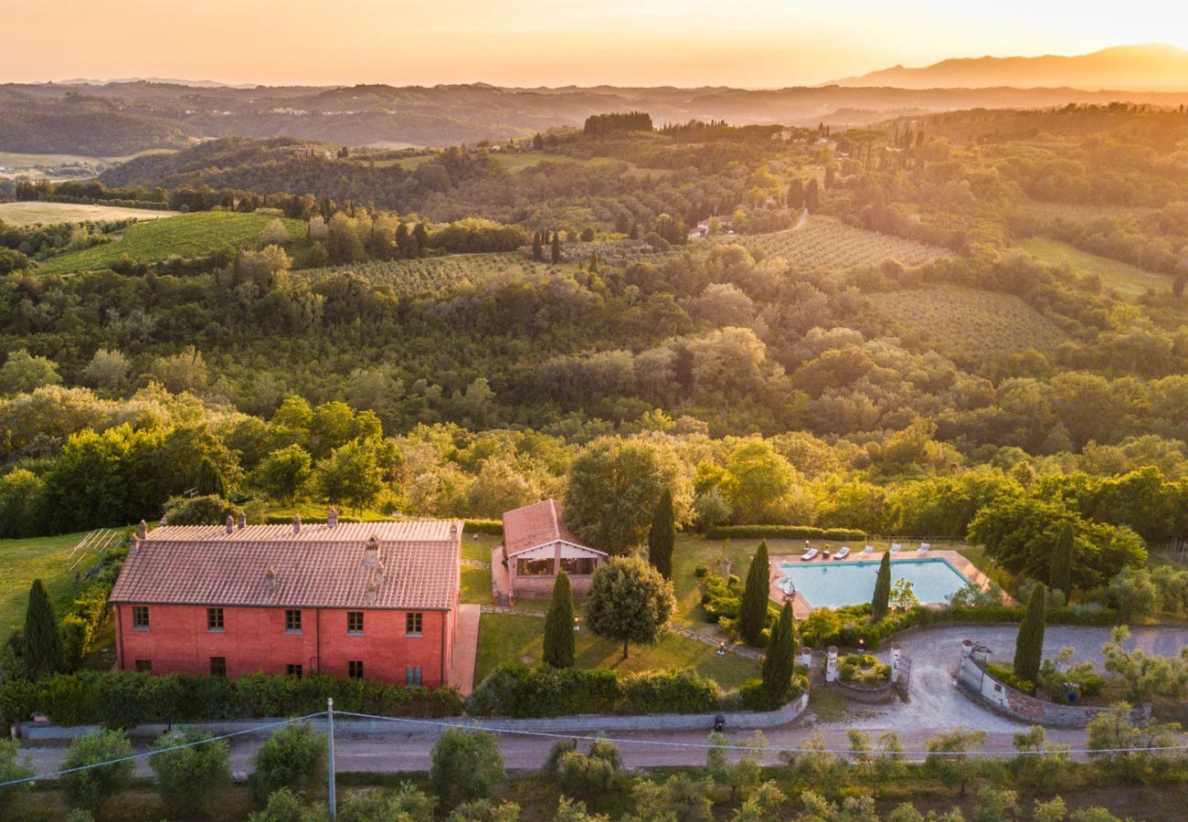 Villa à San Miniato - Villa San Miniato Corniano: Iconic 5 Bedrooms Farmhouse with Pool